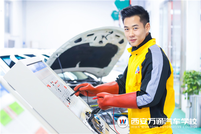 高中生不该去混生活，学技术赢出彩人生