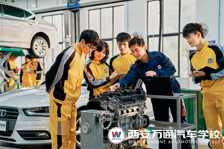 学汽修，为什么都选万通？答案在这里！