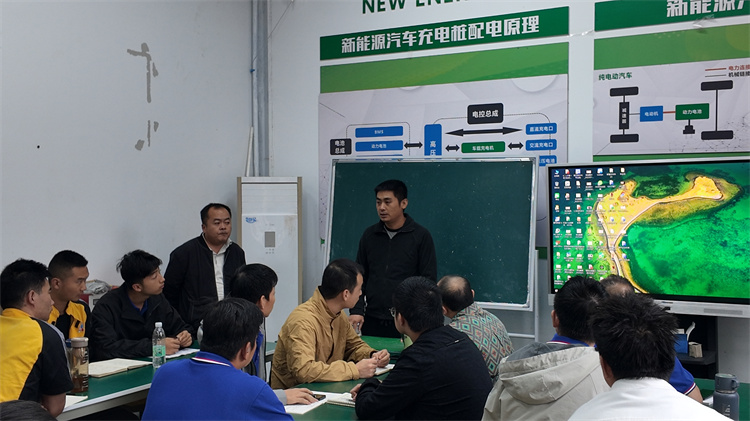 校企携手，职通未来——西安天诚汽车服务有限公司走进西安万通